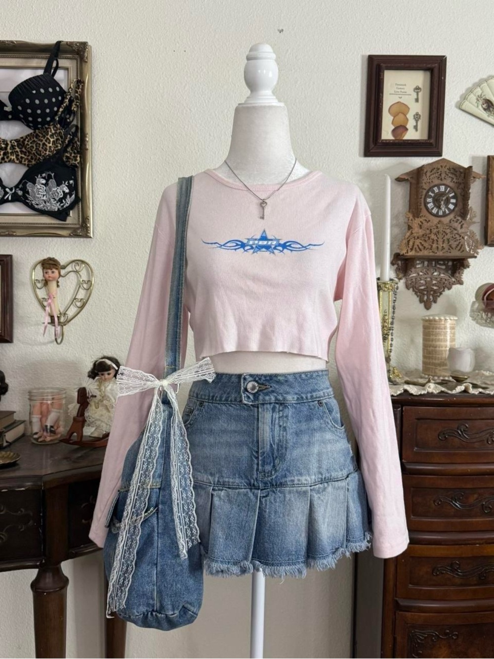 Y2k girly grunge pink and blue graphic long sleeve cropped top - Picture 1 of 5